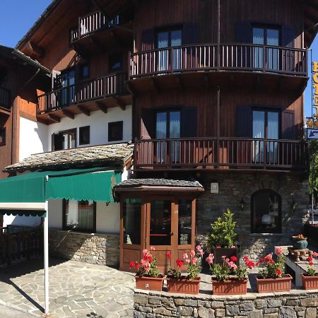 Hotel Triolet Courmayeur Luaran gambar