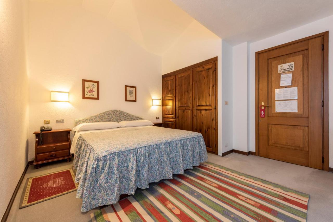 Hotel Triolet Courmayeur Luaran gambar