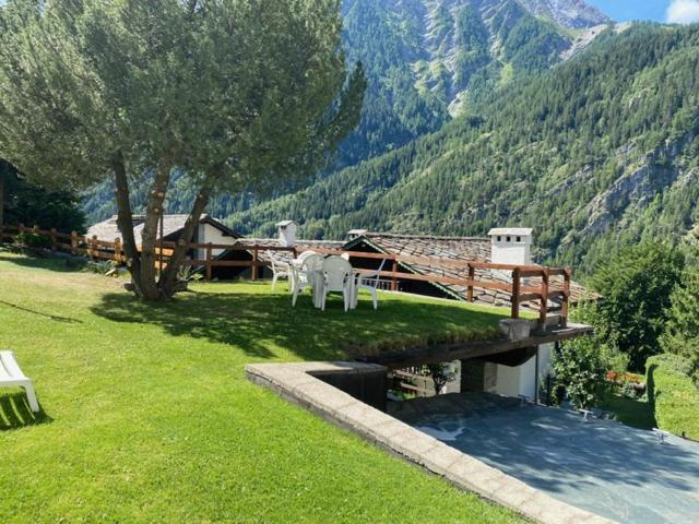 Hotel Triolet Courmayeur Luaran gambar