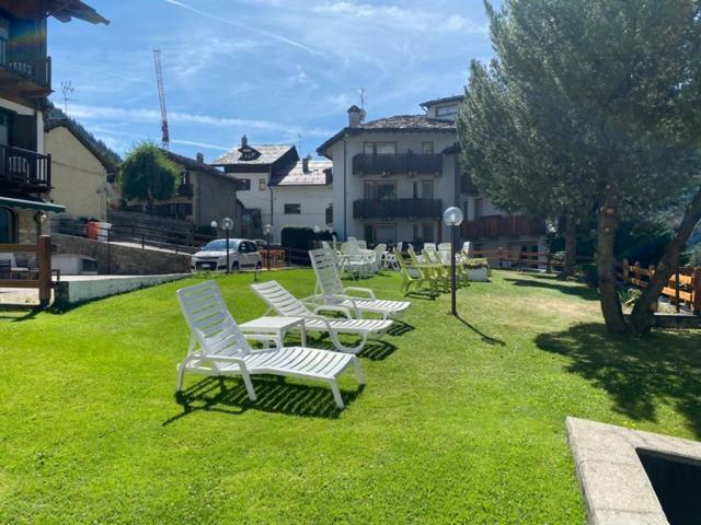 Hotel Triolet Courmayeur Luaran gambar