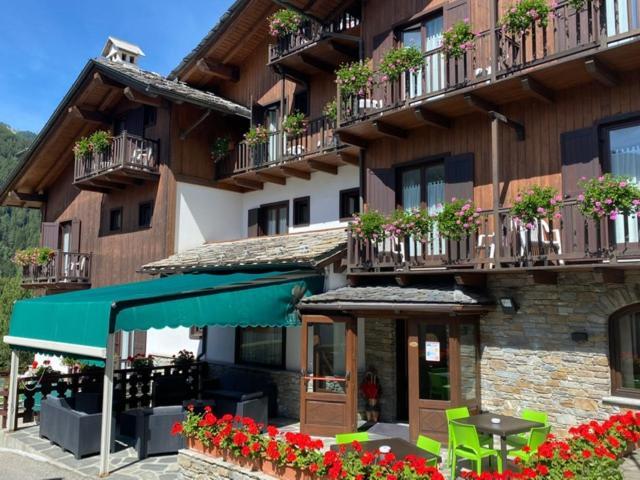 Hotel Triolet Courmayeur Luaran gambar