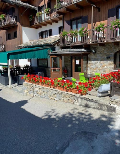 Hotel Triolet Courmayeur Luaran gambar