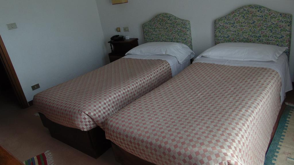 Hotel Triolet Courmayeur Luaran gambar