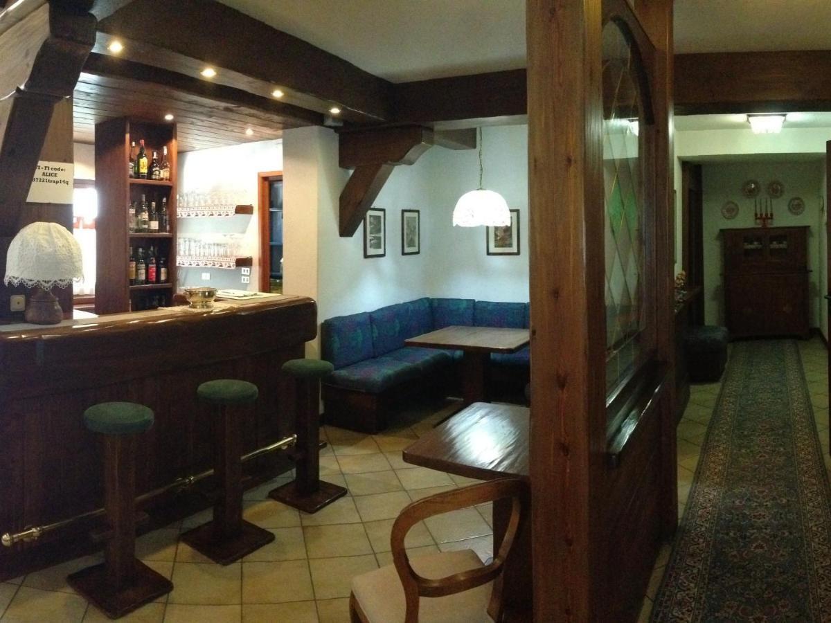 Hotel Triolet Courmayeur Luaran gambar